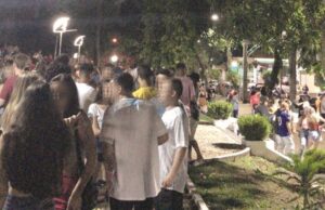 Feriadão de Natal com aglomerações em espaços públicos de Santa Cruz