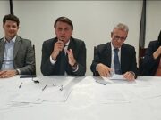 Em live, Bolsonaro pede que população economize energia elétrica