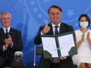 Governo destina R$ 20 bi para vacinação da população contra Covid-19