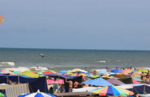 Com foco na prevenção à pandemia, governo lança Operação RS Verão Total