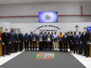 Câmara realiza sessão conjunta de homenagens