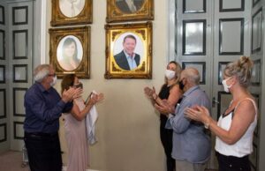 Foto de Telmo Kirst é incluída na galeria dos ex-prefeitos