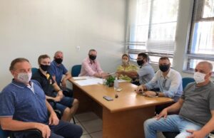 Prefeitura e empresários discutem alterações no projeto do Calçadão da Floriano