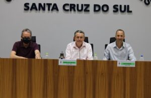 Vereadores aprovam adoção de uniformes pelas escolas municipais de Santa Cruz