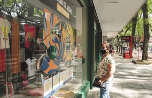 Lojistas apostam em promoções para atrair consumidores