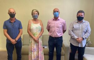 Helena Hermany recebe nova diretoria da Assemp no gabinete