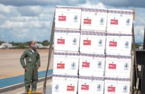 Ambev doa 5 mil caixas térmicas para transporte de vacinas contra Covid-19