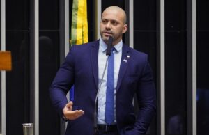 Plenário do STF mantém prisão do deputado Daniel Silveira
