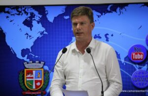 Henrique Hermany apresenta relatório dos atendimentos da prefeitura após enxurrada