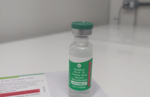 Oxford afirma que sua vacina é 76% eficaz por três meses após uma dose