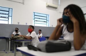 Metade dos pais não confia na segurança sanitária de escolas públicas