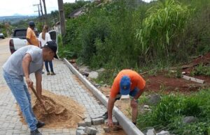 Rua Dom Henrique ganha pavimentação com bloquetes