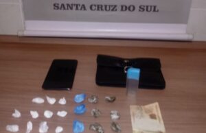 Mulher é presa por tráfico de drogas no Bairro Várzea