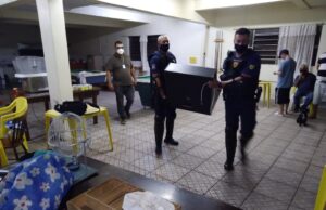 Guarda Municipal e Vigilância Sanitária flagram estabelecimento com bingo clandestino