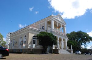 Saiba como vão funcionar os serviços da Prefeitura no feriado de Tiradentes