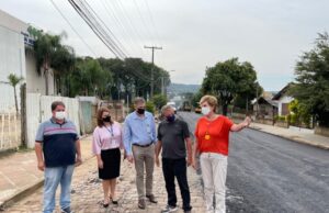 Prefeitura inicia asfaltamento da Rua Amapá