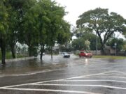 Chuva deixa pontos alagados em Santa Cruz