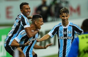Grêmio larga em vantagem na decisão do Gauchão