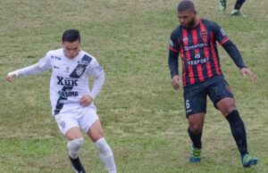 Santa Cruz sofre empate em Sapucaia do Sul