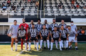 Santa Cruz mantém liderança fora de casa