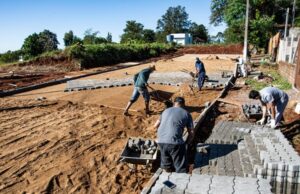Pavimentações em Linha Santa Cruz serão concluídas nos próximos dias