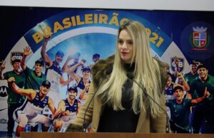 Aprovada lei que proíbe acorrentar animais em Santa Cruz