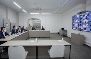 Governo debate com deputados e prefeitos novo sistema de distanciamento do RS