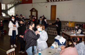 Cerca de 300 profissionais da Educação Infantil já foram vacinados em Santa Cruz do Sul