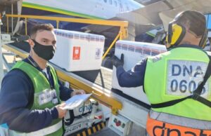 CoronaVac para zerar segundas doses em atraso será distribuída nesta quarta