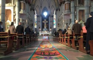 Missa de Corpus Christi é marcada por fé e pedidos para o fim da pandemia