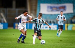 Grêmio continua sem vencer e segue lanterna do Brasileirão