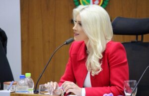 Nicole Weber cria projeto para que consultas nos postos sejam agendadas por telefone