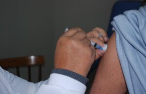 Santa Cruz amplia vacinação para público de 27 anos ou mais