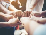 Progresso social e ajuda mútua por meio do cooperativismo
