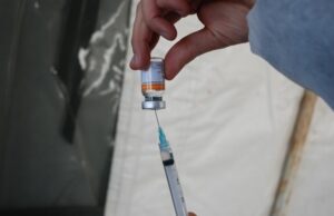 Segundas doses da CoronaVac são aplicadas mediante agendamento