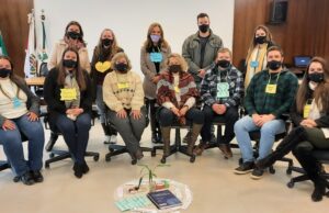 Educadores do Instituto Crescer Legal passam por formação