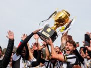 A taça inédita erguida nos Plátanos