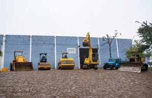 Secretaria de Obras e Infraestrutura entrega seis máquinas recuperadas