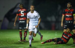 Grêmio larga em vantagem nas oitavas da Copa do Brasil