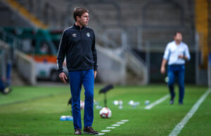 Grêmio define Thiago Gomes como técnico interino