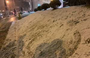 Noite de quarta-feira foi marcada por neve na Serra Gaúcha