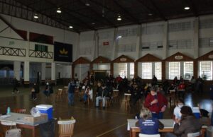 Vacinação contra Covid-19 registra grande procura no Parque da Oktoberfest