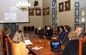 Prefeita busca apoio da secretária Arita Bergmann para que leitos não fechem em Santa Cruz