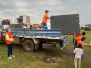 Famílias da Rua das Carrocinhas são transferidas para novas moradias