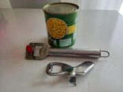 Saiba os desafios que pessoas canhotas enfrentam no dia a dia