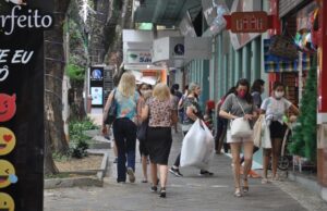 Definidos os horários do comércio para as compras de Natal