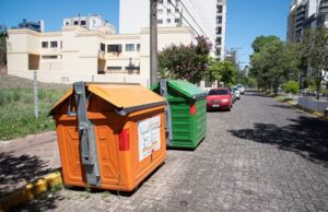 Projeto Recicla Santa Cruz instala mais quatro contêineres laranjas