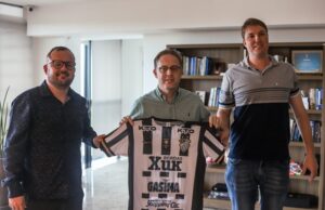 Diretoria do Santa Cruz visita a FGF