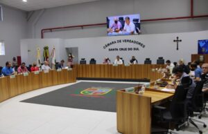 Câmara aprova quatro projetos na sessão extraordinária