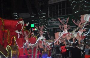 Christkindfest realiza primeiro desfile natalino